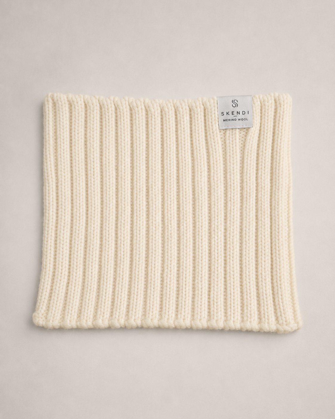 Damski zestaw 100% Merino – Czapka z pomponem + Komin – Ecru
